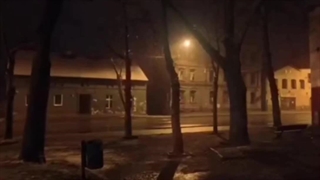 دلم میخواد الان روسیه باشم،زمستونه و سرده و تعطیلیه و هیچکس بیرون نیس...