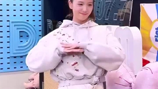 جیسو چالش دنس Earthquake رو در رادیو شوی امروز وندی انجام داد