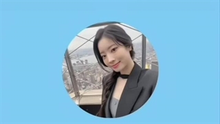 اینو گذاشتم روی آلارم گوشیم امروز با صدای دلنشین داهیون از خواب بیدار شدم