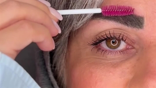 زیبایی طبیعی با کاشت ابرو طبیعی